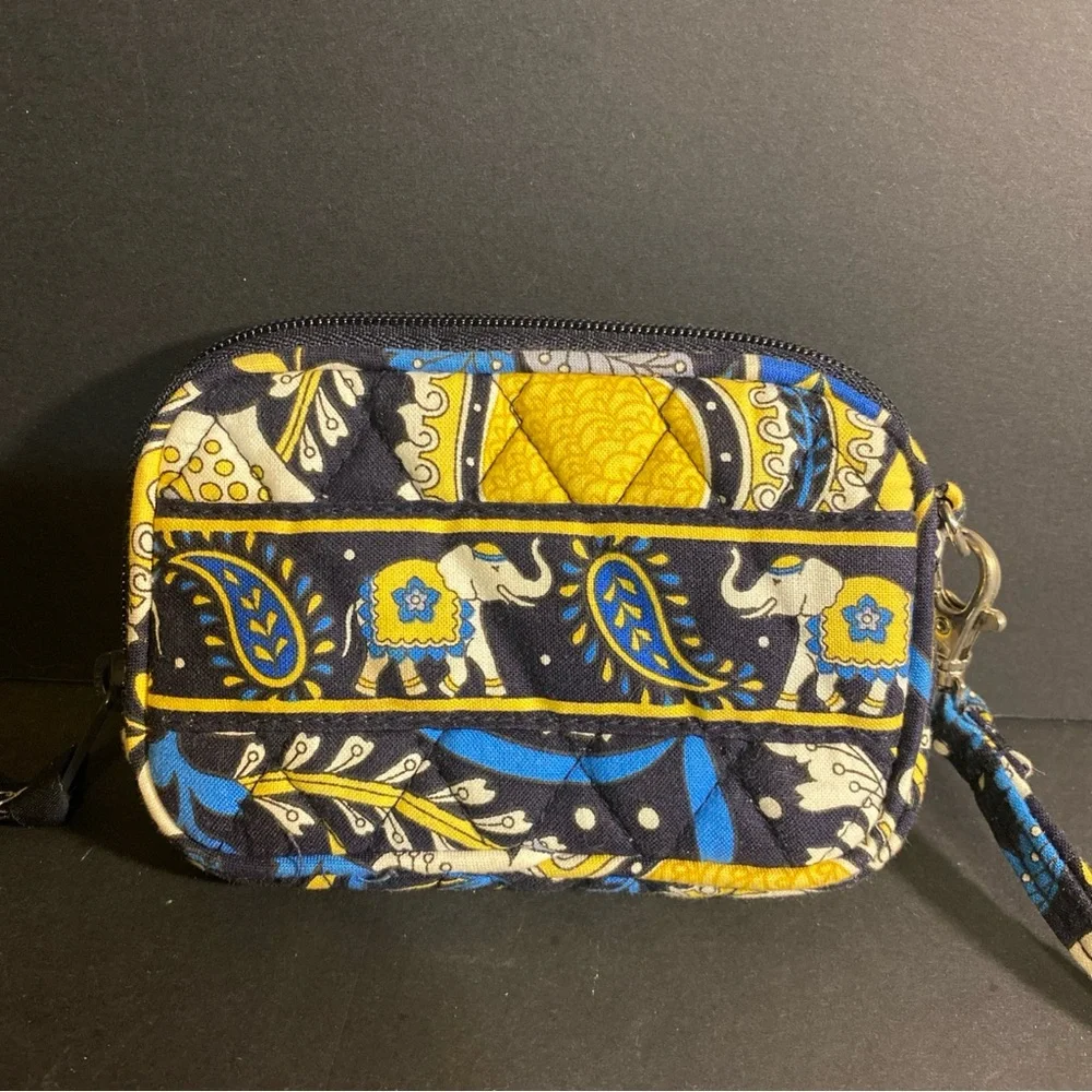 Vera Bradley‎ Retired Ellie Blue Paisley Elephant Tech Wallet Wristlet